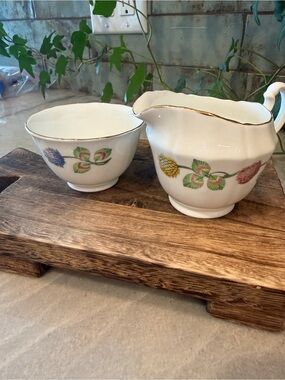Vintage Mayfair Fine Bone China Creamer & Sugar Bowl Set – Made in England H1125
